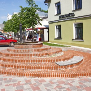 Ūdens pumpis Jēkabpils laukumā Ūdens pumpis Jēkabpils laukumā