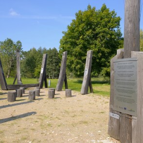 Skulptūra "Burinieku gadsimts" (Miķeļtornis) Skulptūra "Burinieku gadsimts" (Miķeļtornis)