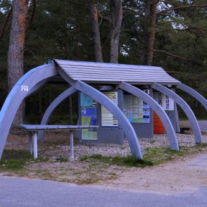 Informācijas stends Kolkasraga apmeklētāju centrā Informācijas stends Kolkasraga apmeklētāju centrā