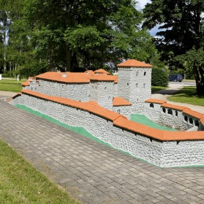 Livonijas ordeņa pils makets Kandavā Livonijas ordeņa pils makets Kandavā