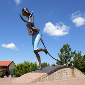 Skulptūra "Tukuma Katrīna" Skulptūra "Tukuma Katrīna"