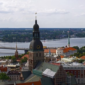 Rīgas panorāma (skats no Pēterbaznīcas torņa) Rīgas panorāma (skats no Pēterbaznīcas torņa)