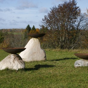 "Mēness gravīra", Liz Helfer & Ben Foley (ASV) "Mēness gravīra", Liz Helfer & Ben Foley (ASV)