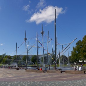 Ventspils Lielā laukuma strūklaka Ventspils Lielā laukuma strūklaka