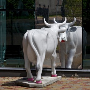 At The Mirror (sculptor - Jānis Mitrēvics) At The Mirror (sculptor - Jānis Mitrēvics)