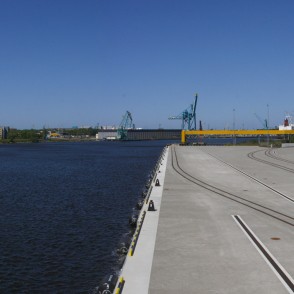 Skats uz Ventspils ostu no tilta Skats uz Ventspils ostu no tilta