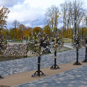 Mīlestības koki Pasta salā Mīlestības koki Pasta salā