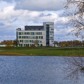 Skats no Pasta salas uz Jelgavas Biznesa inkubatoru Skats no Pasta salas uz Jelgavas Biznesa inkubatoru