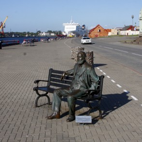 Piemineklis Krišjānim Valdemāram (Miervaldis Polis) Piemineklis Krišjānim Valdemāram (Miervaldis Polis)