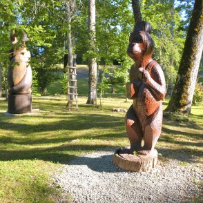 Koka skulptūra - Dakteris Gorilla Koka skulptūra - Dakteris Gorilla