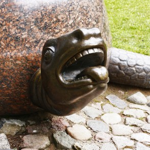 Skulptūra - Bruņurupucis (Viktors Suškēvičs) Skulptūra - Bruņurupucis (Viktors Suškēvičs)