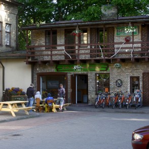 Viesnīca, kafejnīca "Zaļais namiņš" Viesnīca, kafejnīca "Zaļais namiņš"