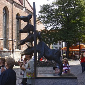 Dekoratīva skulptūra Brēmenes muzikanti Dekoratīva skulptūra Brēmenes muzikanti