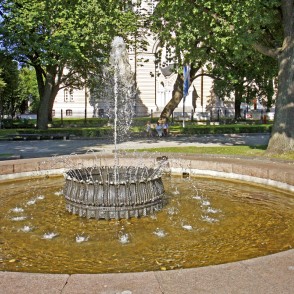 Strūklaka Esplanādē Strūklaka Esplanādē