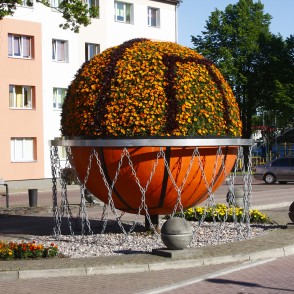 Skulptūra „Basketbola bumba” Skulptūra „Basketbola bumba”