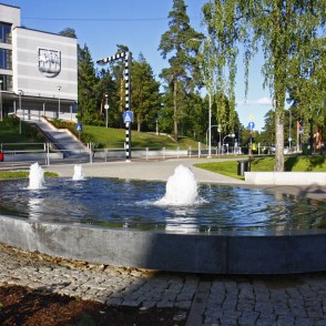 Strūklaka Ogrē pie pilsētas domes Strūklaka Ogrē pie pilsētas domes