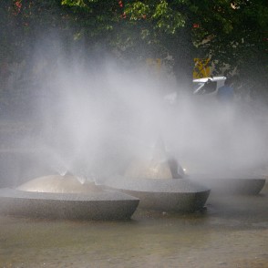 Strūklaka “Saules laiviņas” Ventspilī Strūklaka “Saules laiviņas” Ventspilī