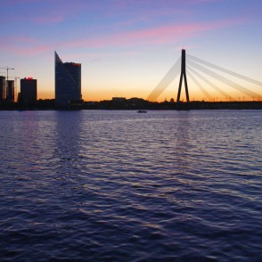 Vanšu tilts pēc saulrieta Vanšu tilts pēc saulrieta