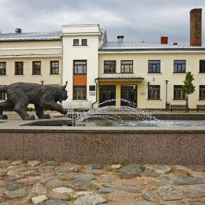 Lūša skulptūra Lūša skulptūra