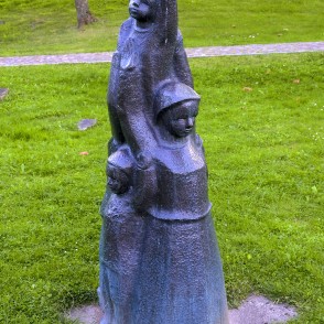 L. Rezevskas skulptūra "Ave sol" (1978) L. Rezevskas skulptūra "Ave sol" (1978)