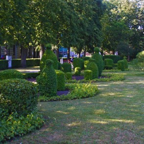 Formētie krūmi Ventspilī Formētie krūmi Ventspilī