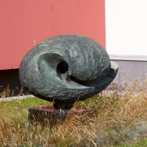 Skulptūra pie teātra nama "Jūras vārti" Skulptūra pie teātra nama "Jūras vārti"