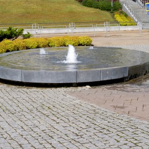 Strūklaka Ogrē pie pilsētas domes Strūklaka Ogrē pie pilsētas domes