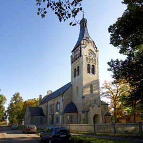 Jūrmalas Dubultu luterāņu baznīca Jūrmalas Dubultu luterāņu baznīca