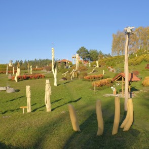 Wooden Sculptures On Mount Of Christ The King Wooden Sculptures On Mount Of Christ The King