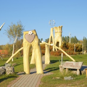 Wooden Sculptures On Mount Of Christ The King Wooden Sculptures On Mount Of Christ The King