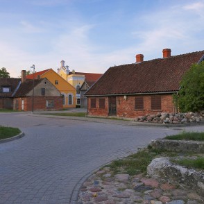 Kuldīgas vecpilsēta, Kliņģera iela Kuldīgas vecpilsēta, Kliņģera iela