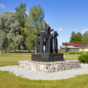 Koka skulptūras "Sibīrijas krusti" Koka skulptūras "Sibīrijas krusti"