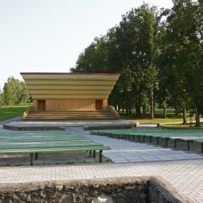 Baltinavas pagasta parka estrāde Baltinavas pagasta parka estrāde