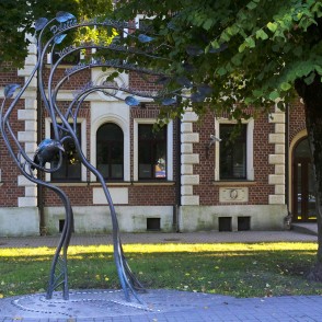 Vārna (Liepājas himnas tēli) Vārna (Liepājas himnas tēli)