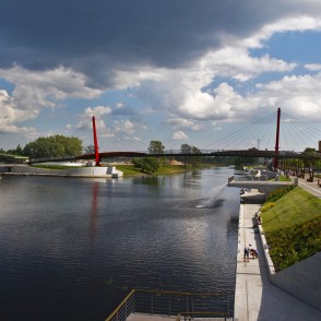 Jāņa Čakstes bulvāra promenāde un Pasta sala Jāņa Čakstes bulvāra promenāde un Pasta sala