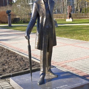 Bronzas skulptūra “Paul Percy Harris” Palangas skulptūru dārzā Bronzas skulptūra “Paul Percy Harris” Palangas skulptūru dārzā