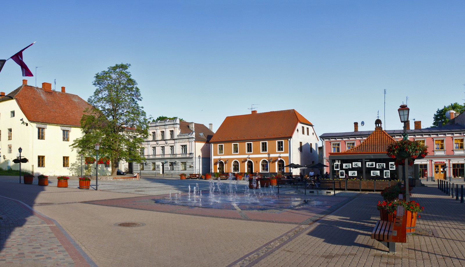 Rožu laukums (Cēsis)